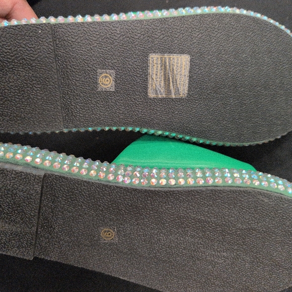 Slides - Picture 2 of 4